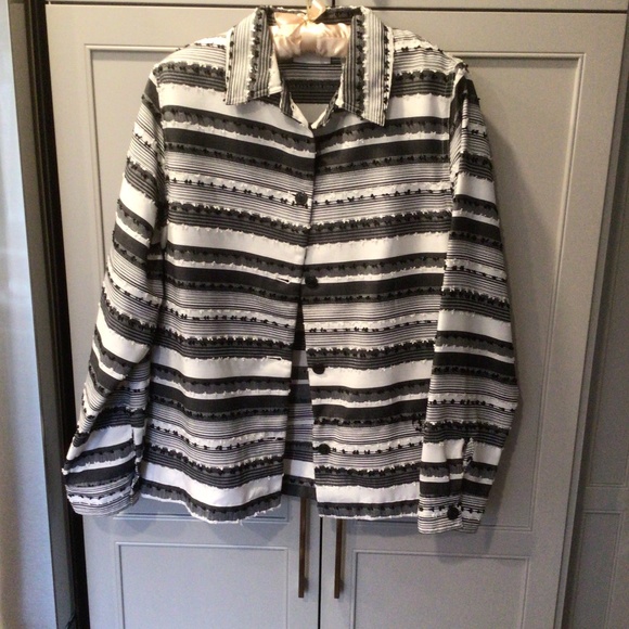 Alfred Dunner black, grey and white hip length jacket, size 12 - Picture 1 of 5